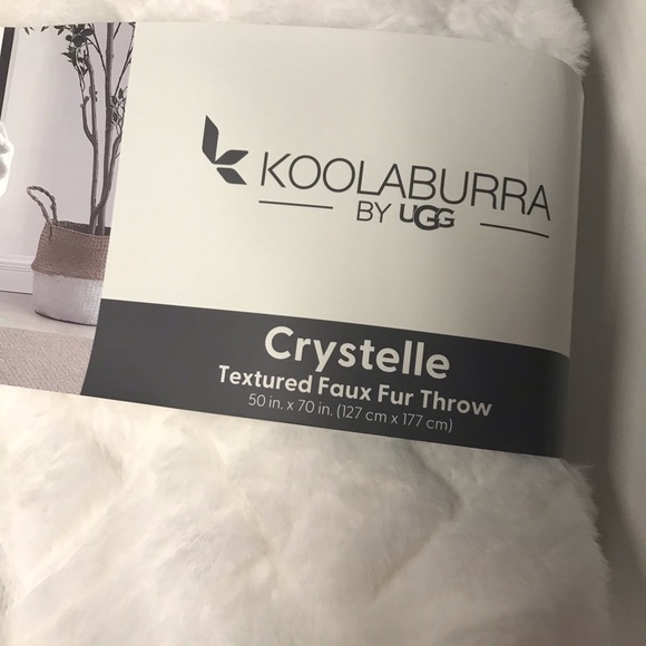 NWT Koolaburra by UGG Crystelle Faux Fur Throw - Picture 7 of 9